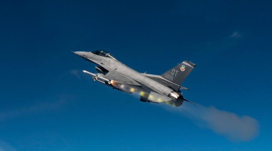 F-16 FIRES AIM-120D-3 FOR FINAL FLIGHT TEST OF NEWEST AMRAAM VARIANT